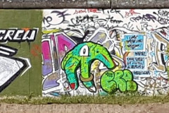 Back013