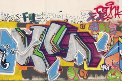 Back070